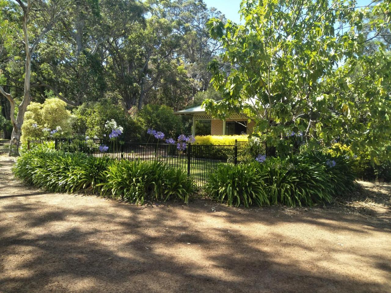 Margaret House Apartment Margaret River Екстериор снимка